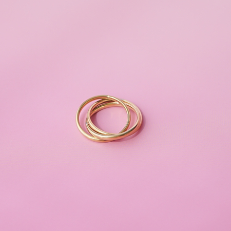 Trille Slim Tre I En Ring i Forgyldt fra LÉ MOSCH, nulre ring der afstresser, adhd ring med tre løse ringe,